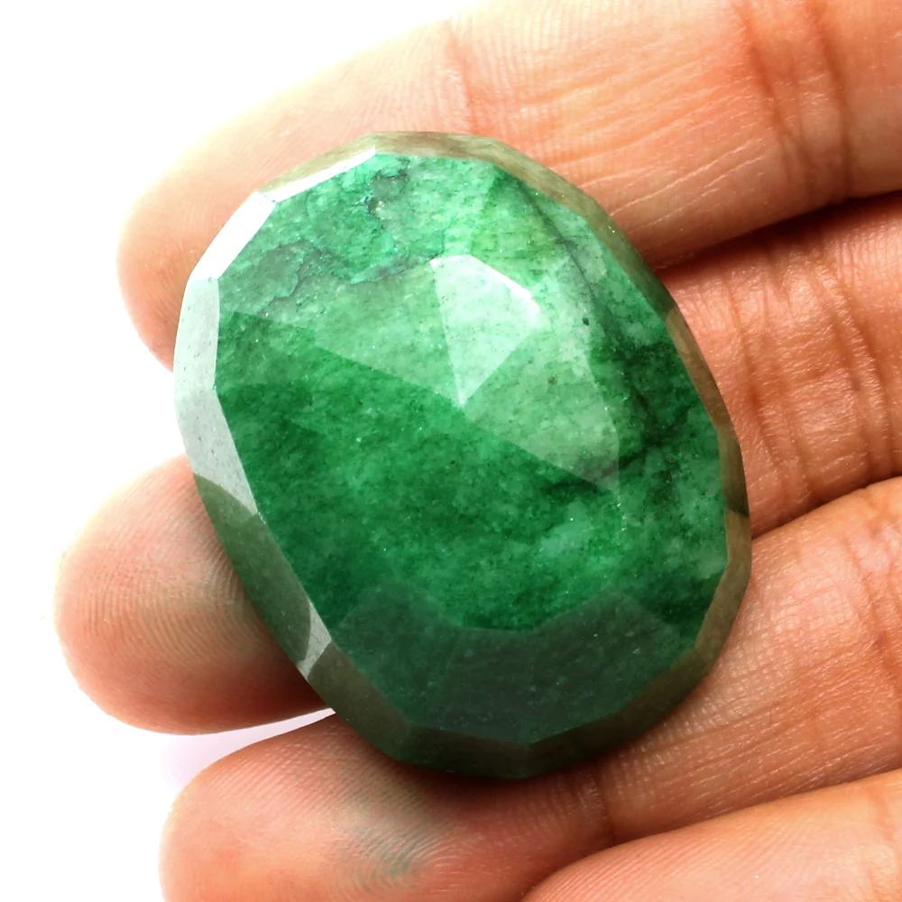 121.9 Carat Natural Brazilian Emerald – Large Green Faceted Loose Gemstone - Image 3