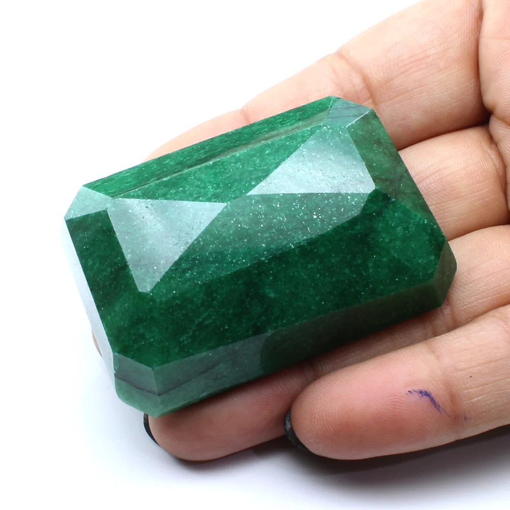 360.5Ct Emerald Gemstone – Rich Green Rectangular Cut Jewelry Stone - Image 4