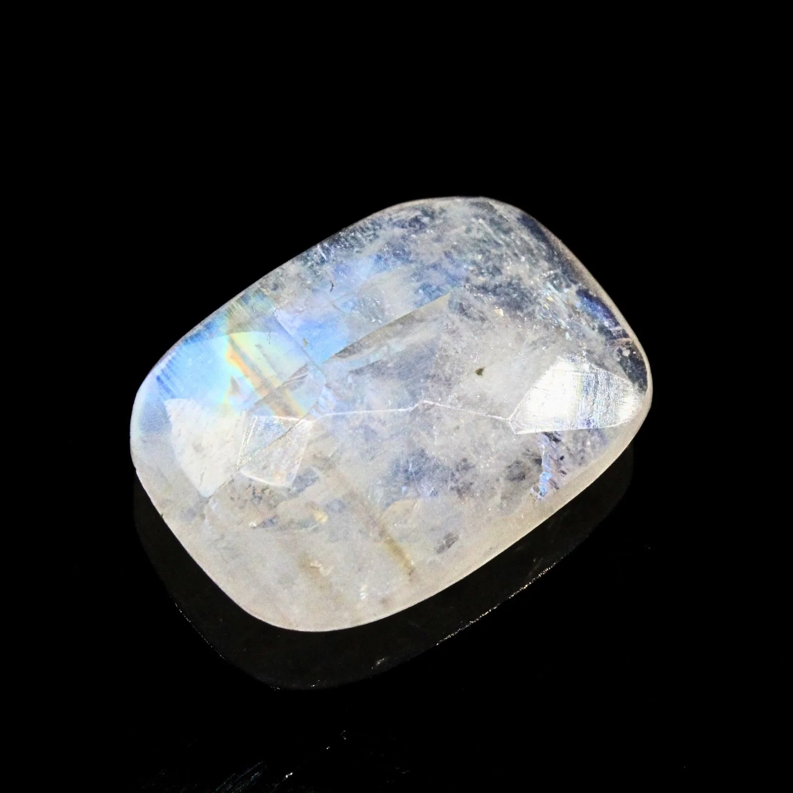 4.6Ct Natural Rainbow Moonstone Gemstone - Healing Crystal - Image 4