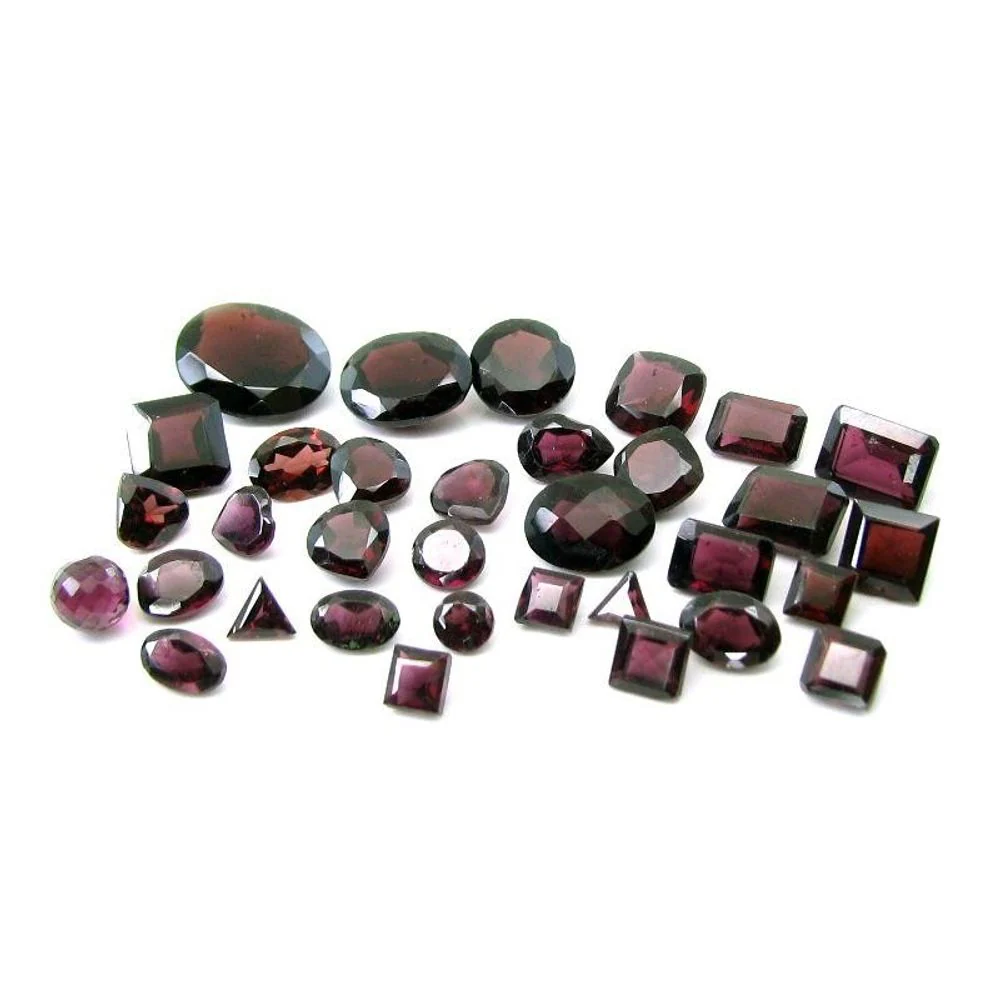 43.7Ct 43pc Lot Natural Rhodolite Garnet Square Faceted Gemstones Lot - Image 2