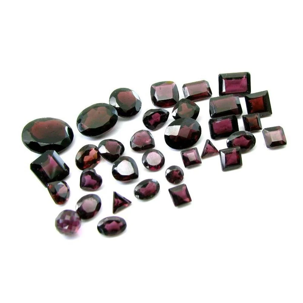 43.7Ct 43pc Lot Natural Rhodolite Garnet Square Faceted Gemstones Lot - Image 3