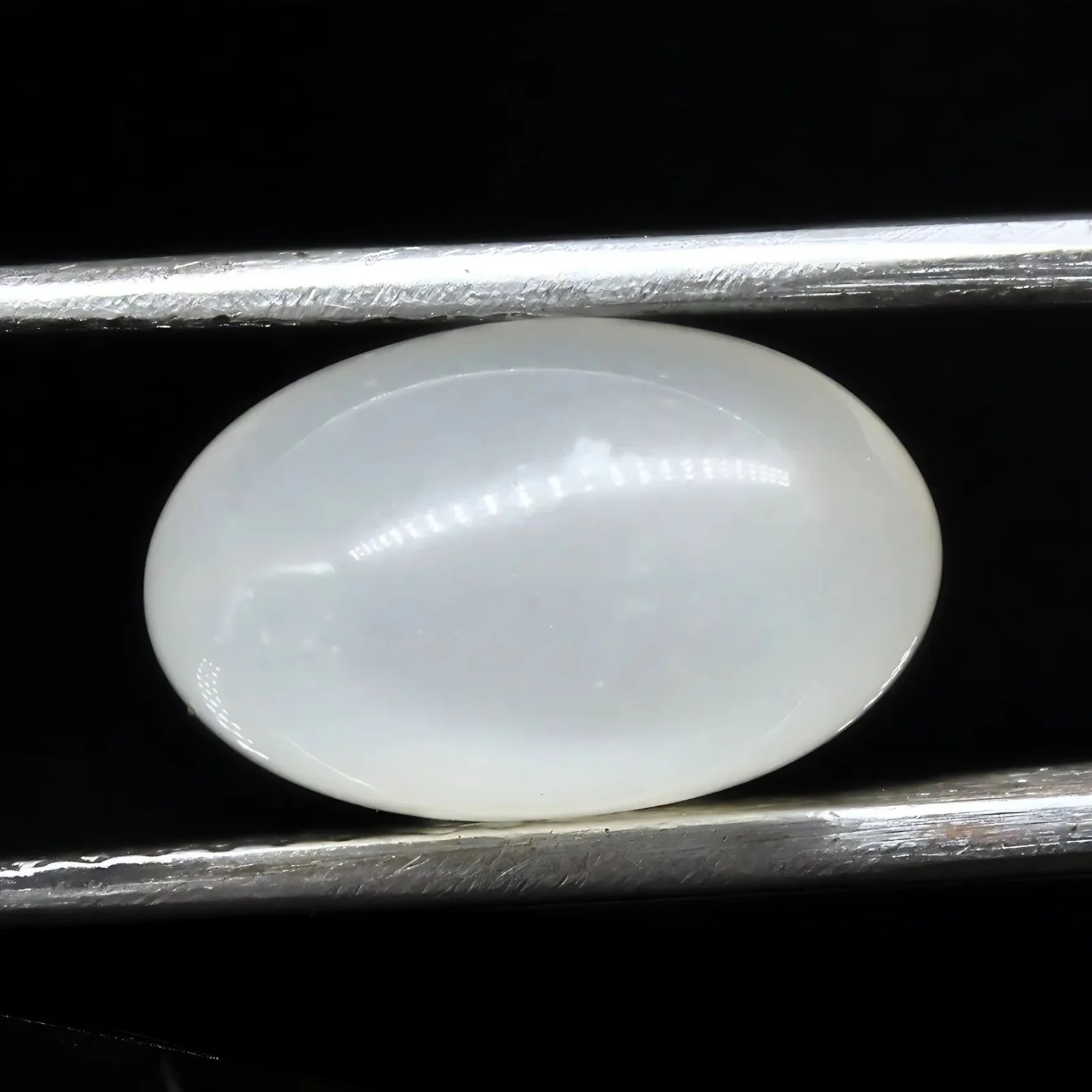 4Ct Natural Moonstone Oval Rashi Chandramani Gemstone