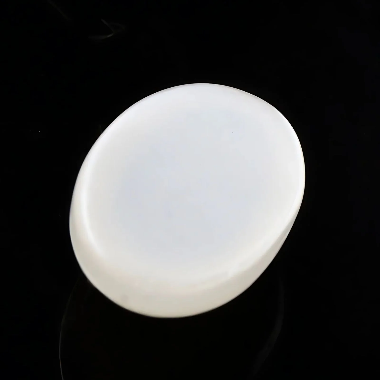 5.7Ct Natural Moonstone Calming Glow Gemstone - Image 4