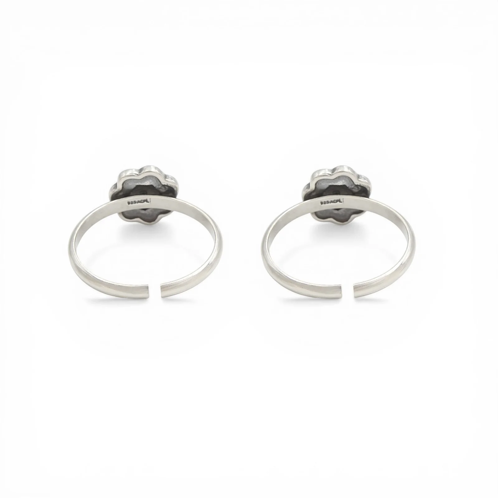 925 Real Silver Women Daisy Flower Comfortable Oxidized Toe Ring - Pair - Image 4