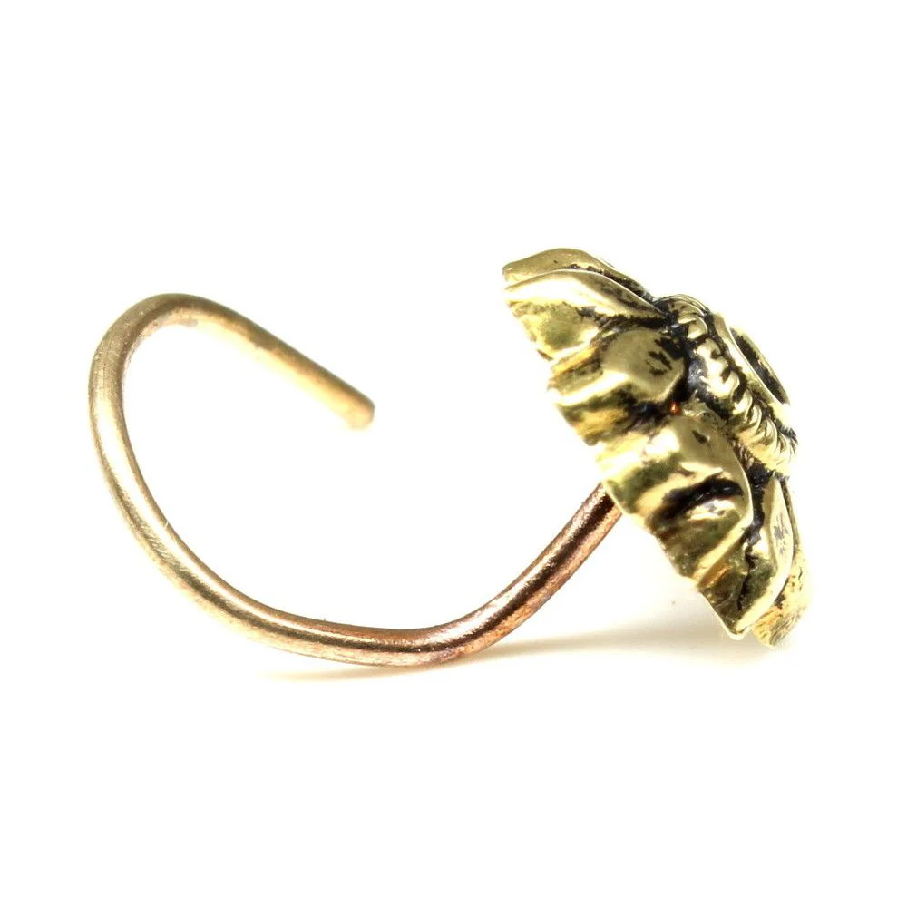 Antique brass floral nose pin - Image 3