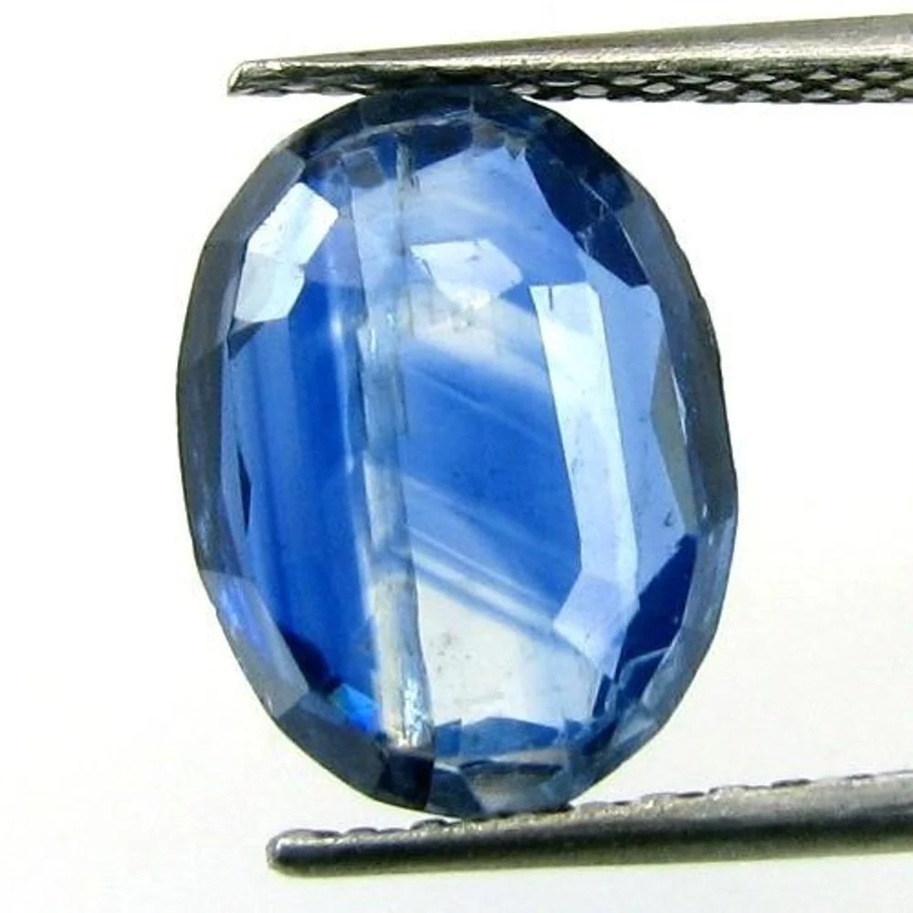 Beautiful Blue 3.8Ct Kyanite Gemstone - Oval Faceted Deep Blue Crystal for Rings & Pendants - Image 3