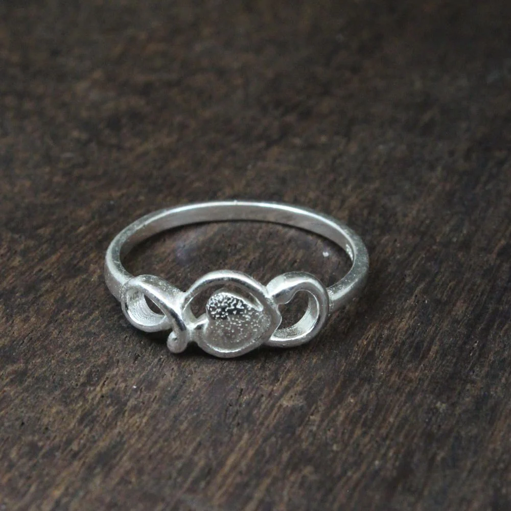 Charming Real Sterling Silver Heart Design Women’s Ring