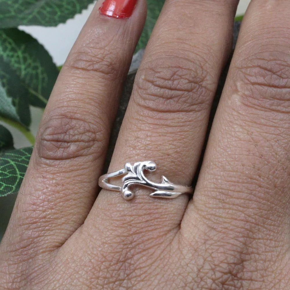 Classic Filigree Design Sterling Silver Ring - Image 2