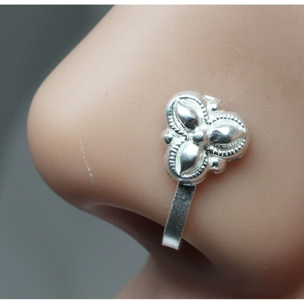 Clover-like motif Non Piercing Silver Nose Stud