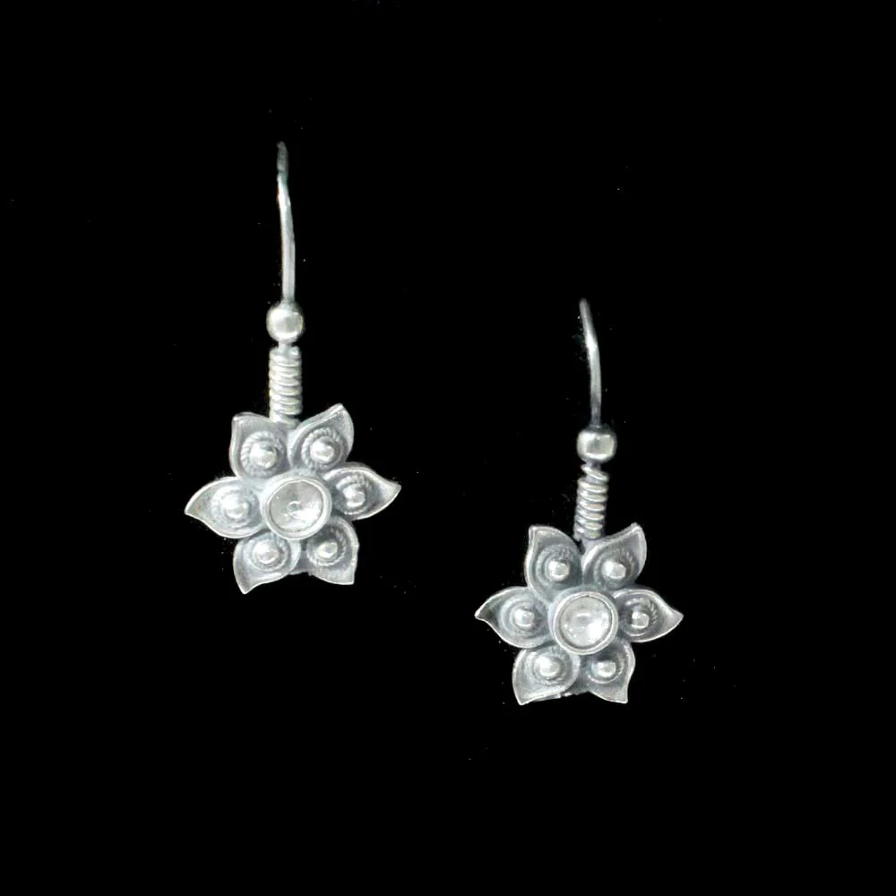 Cute Girls Style Real Silver Oxidized White Floral Earring - Image 3