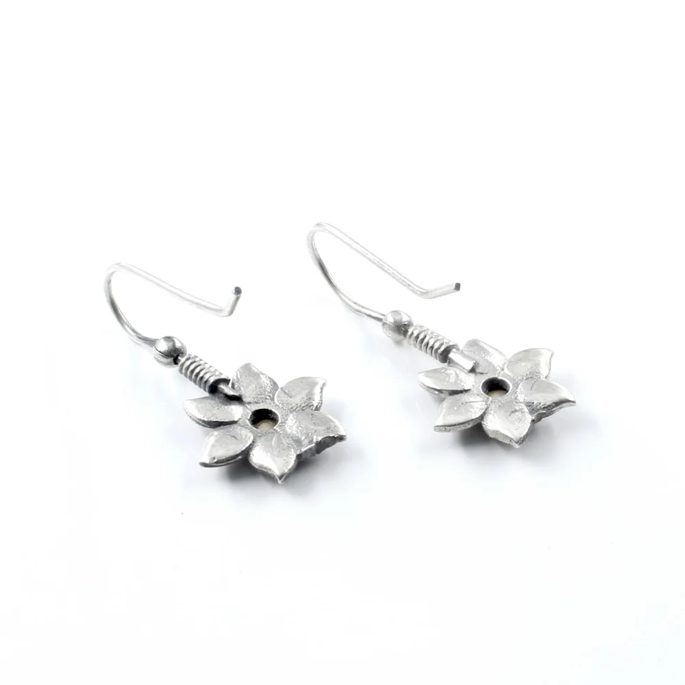 Cute Girls Style Real Silver Oxidized White Floral Earring - Image 5