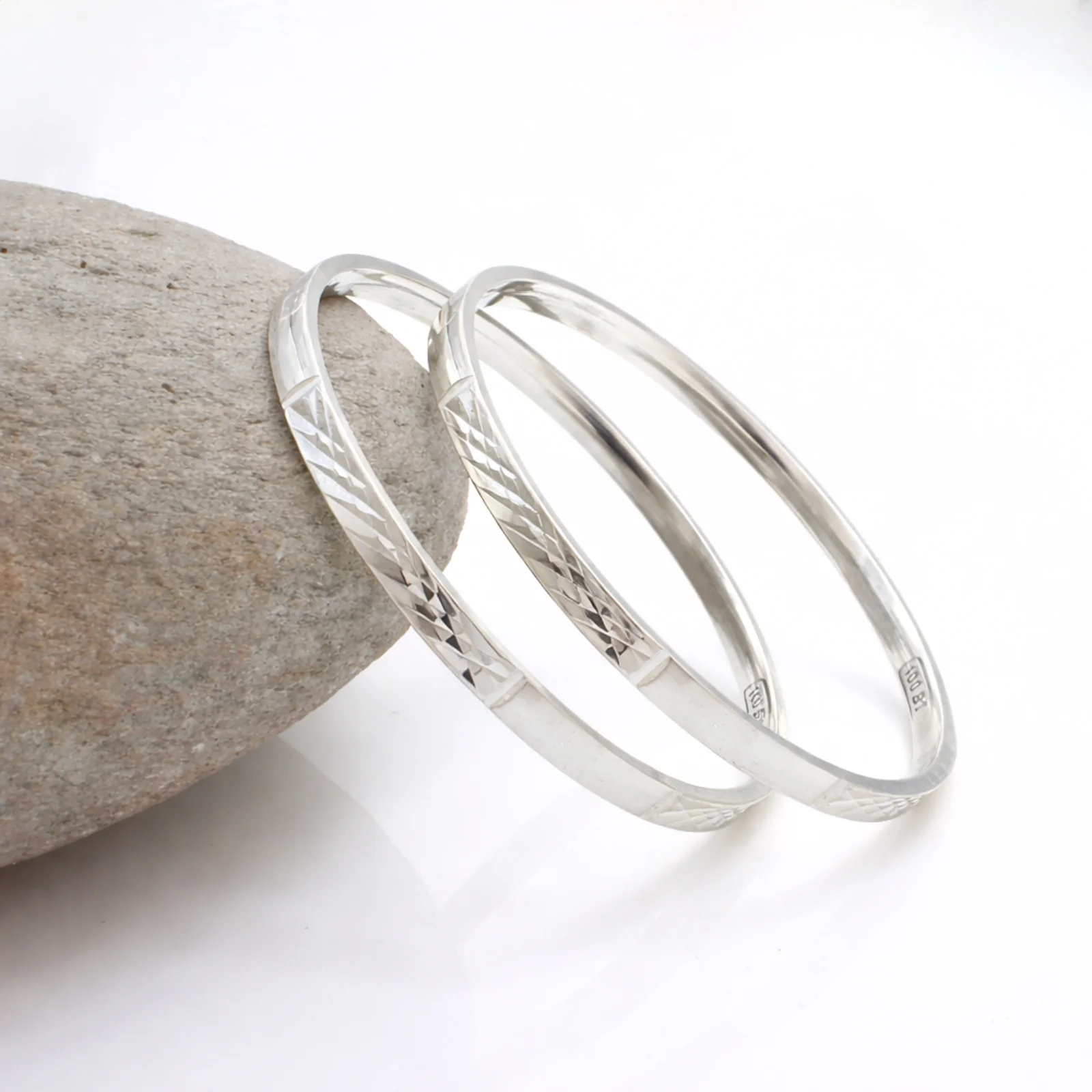 Daily wear 999 Pure Silver Women Bangles Bracelet (Kangan) Pair - 5.8 CM