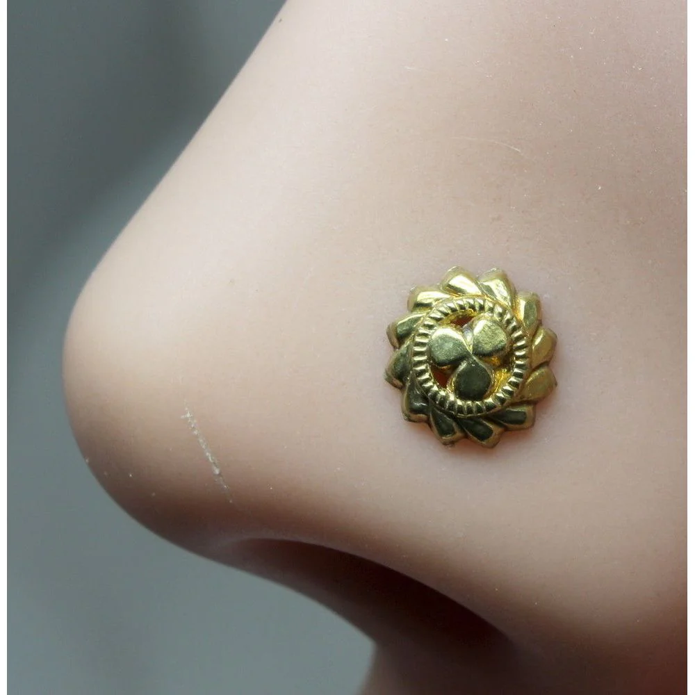Dainty clover brass nose pin