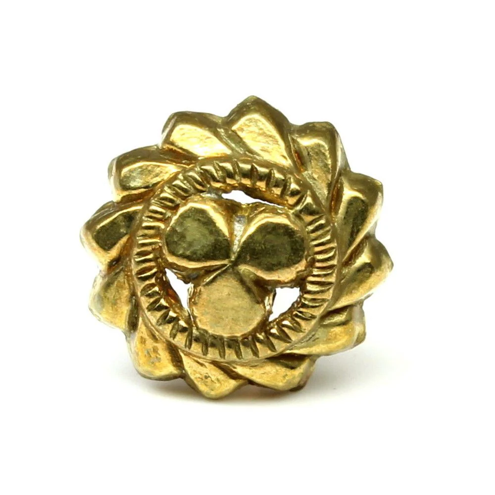 Dainty clover brass nose pin - Image 2