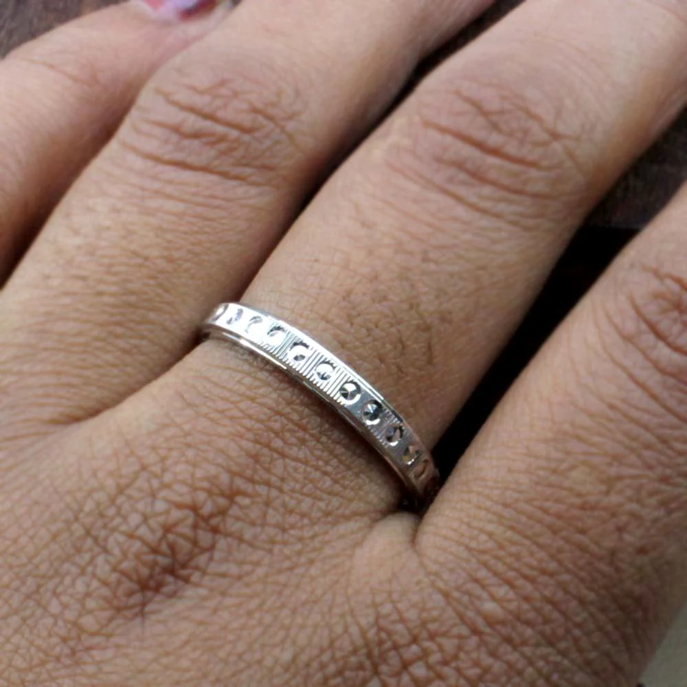 Fine Real Silver Engraved Dots Band Unisex Ring - Image 2