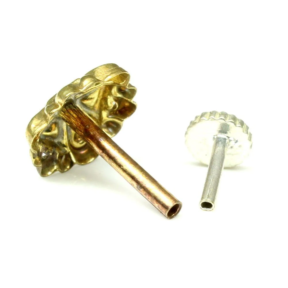 Floral geometric pattern nose pin - Image 3