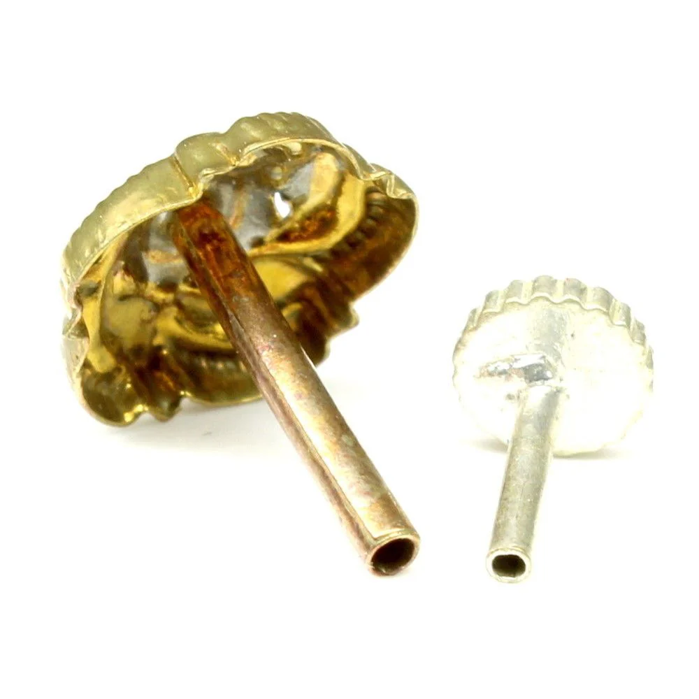 Floral Pattern Nose Stud 18g - Image 3