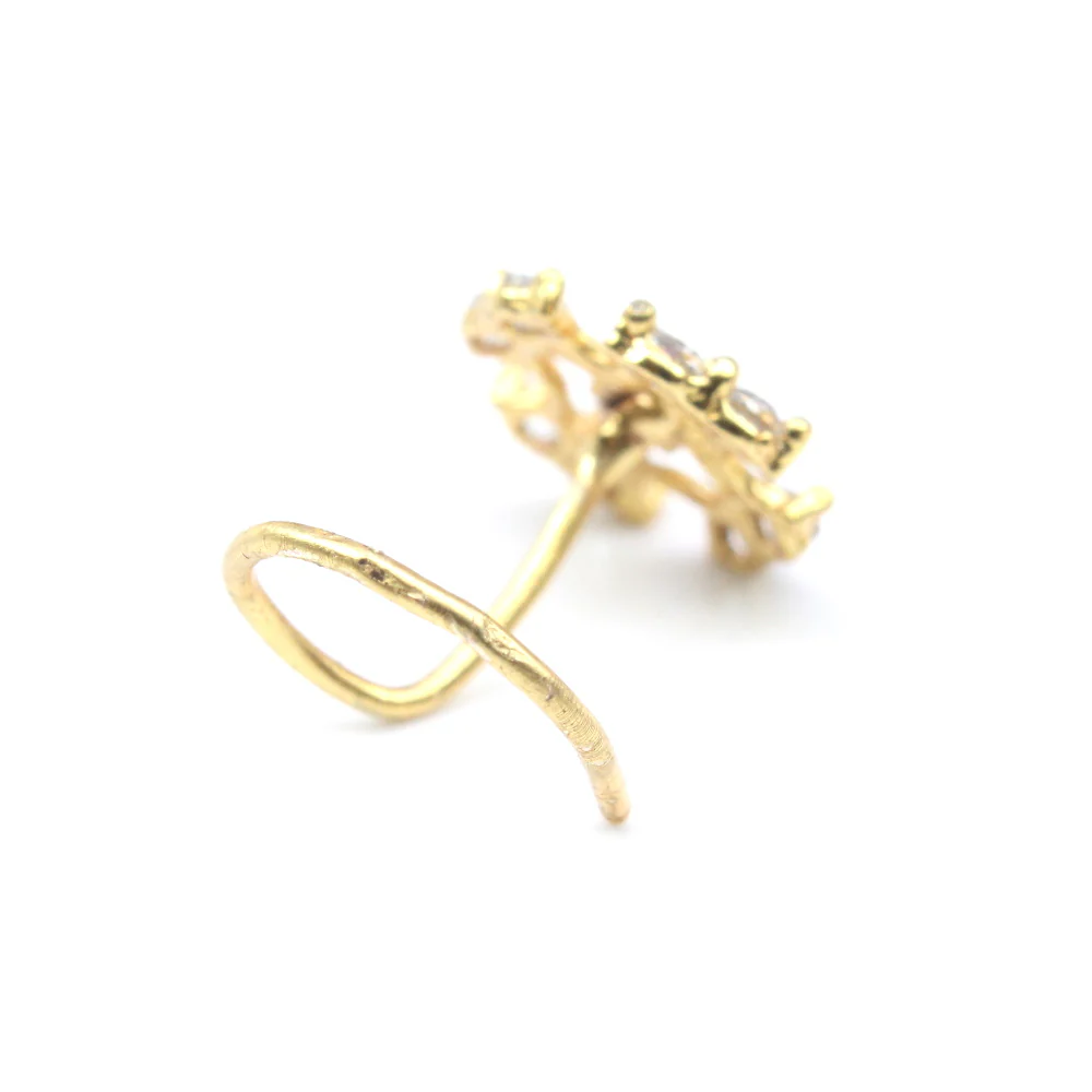 Floral twisted closure nose pin - Image 3