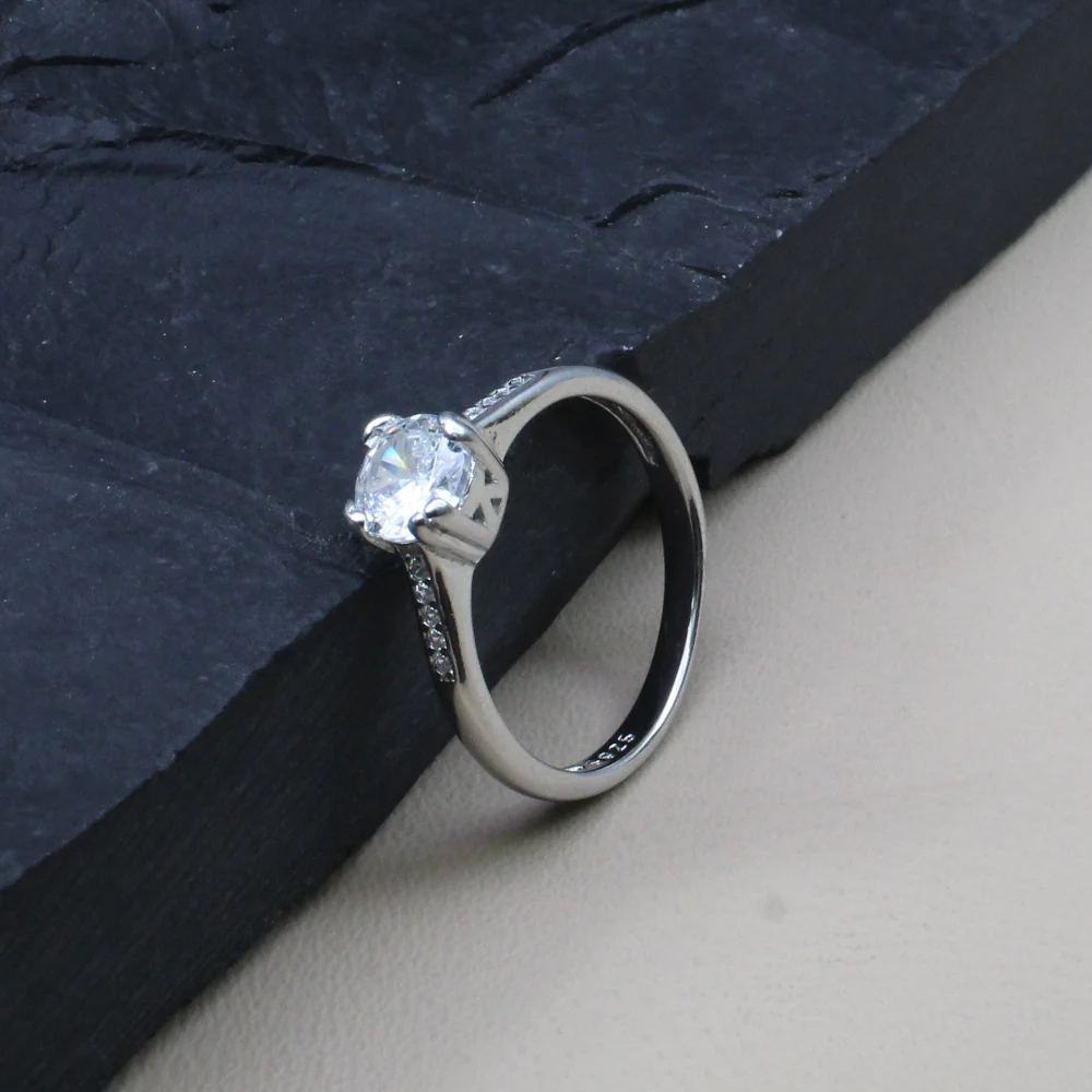 Indian 925 Sterling Silver Round Solitaire Engagement Ring - Image 2