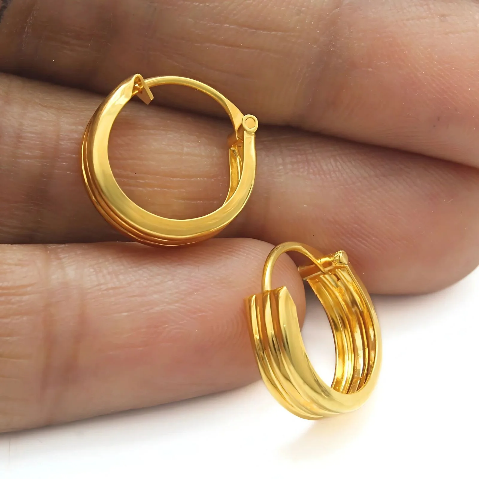 Indian hinged hoop Three Line Earrings 18k Solid Yellow Gold - Image 2