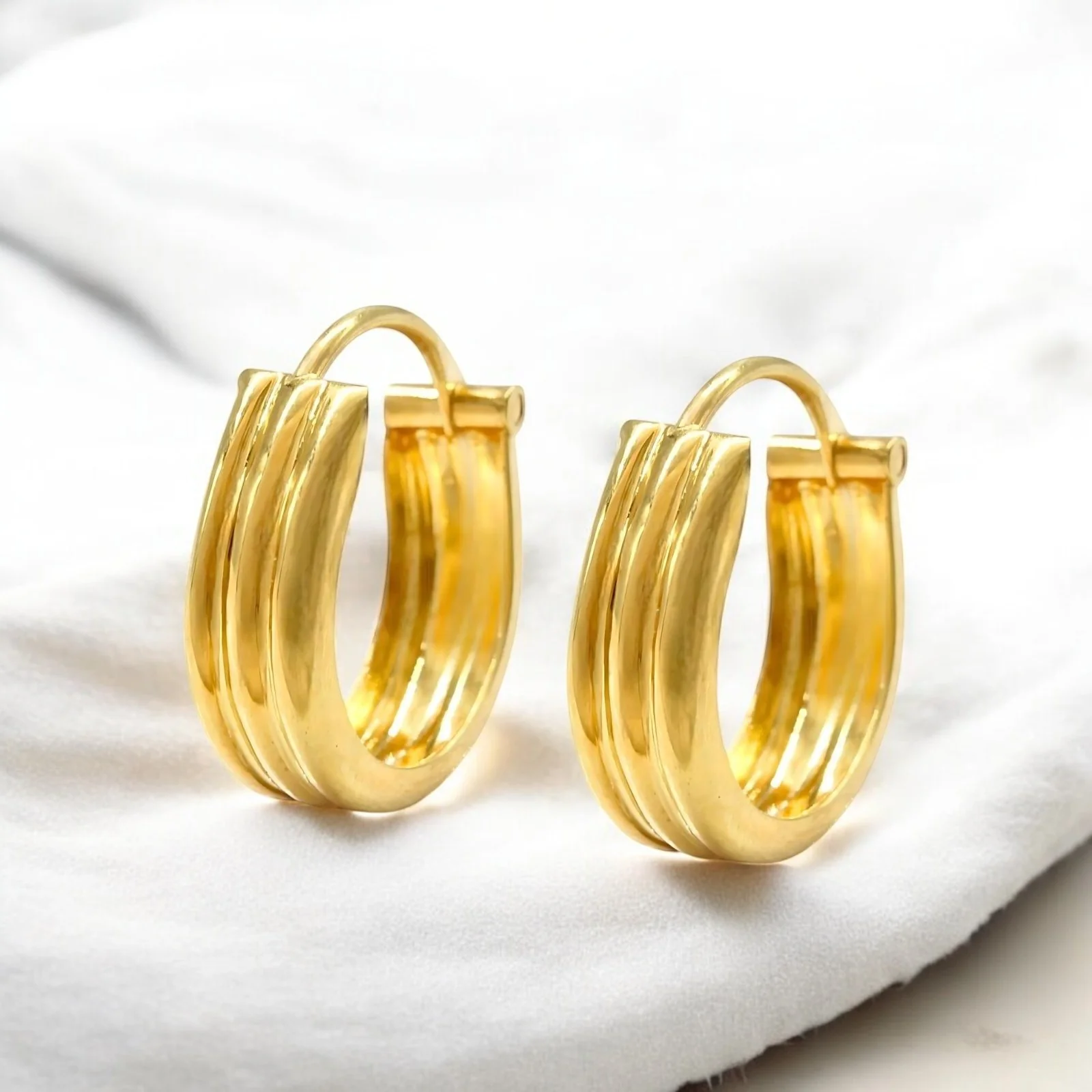 Indian hinged hoop Three Line Earrings 18k Solid Yellow Gold - Image 6