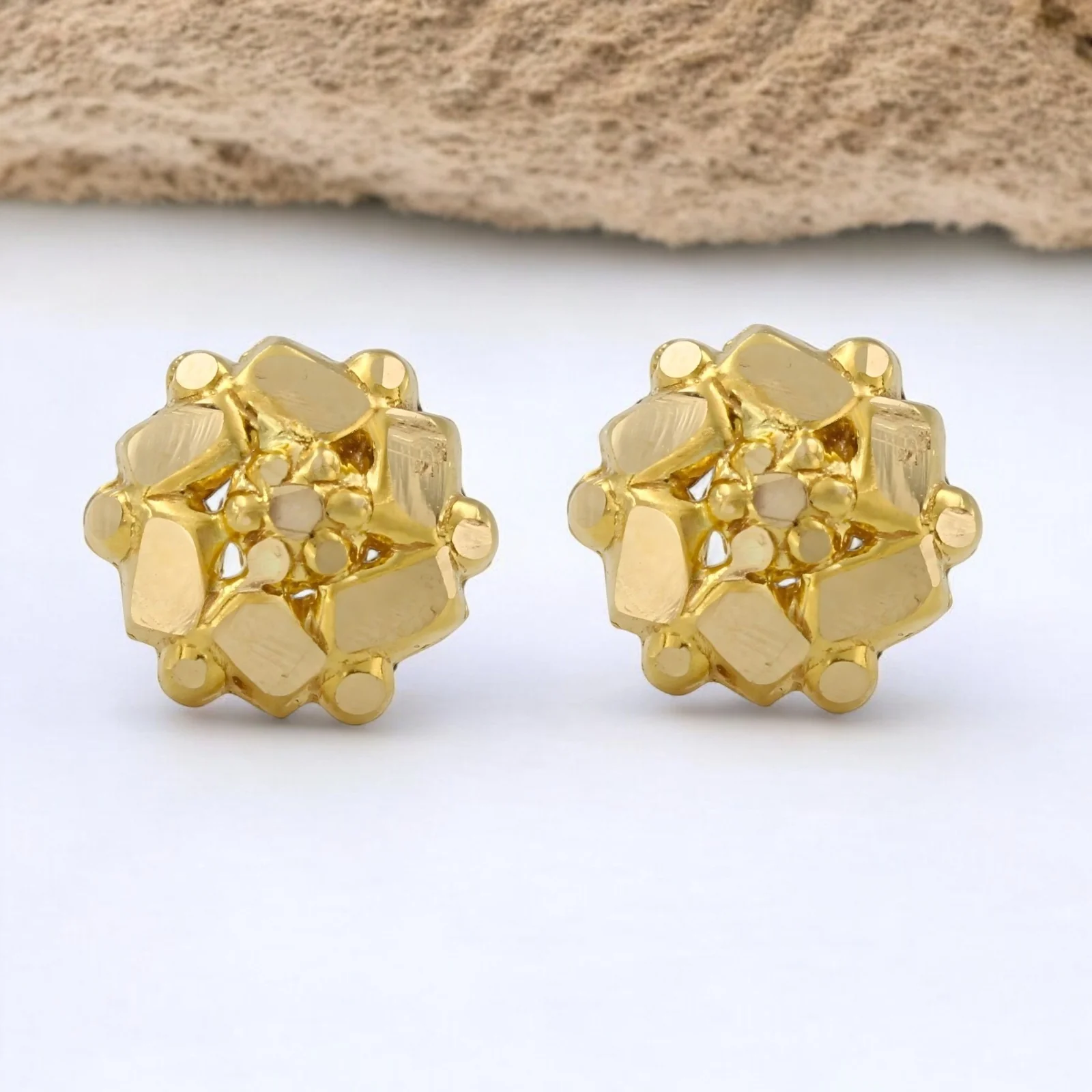 18K Gold Screw-Type Floral Nose\Ear Stud  – Handmade Indian Nose Jewelry for Women