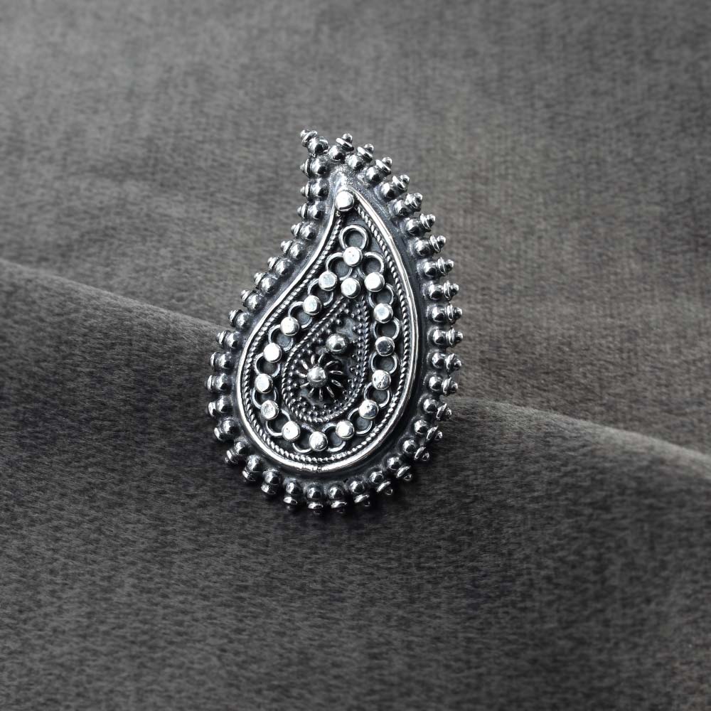 Paisley Motif 925 Sterling Silver Oxidized Statement Leaf Finger Ring - Image 2