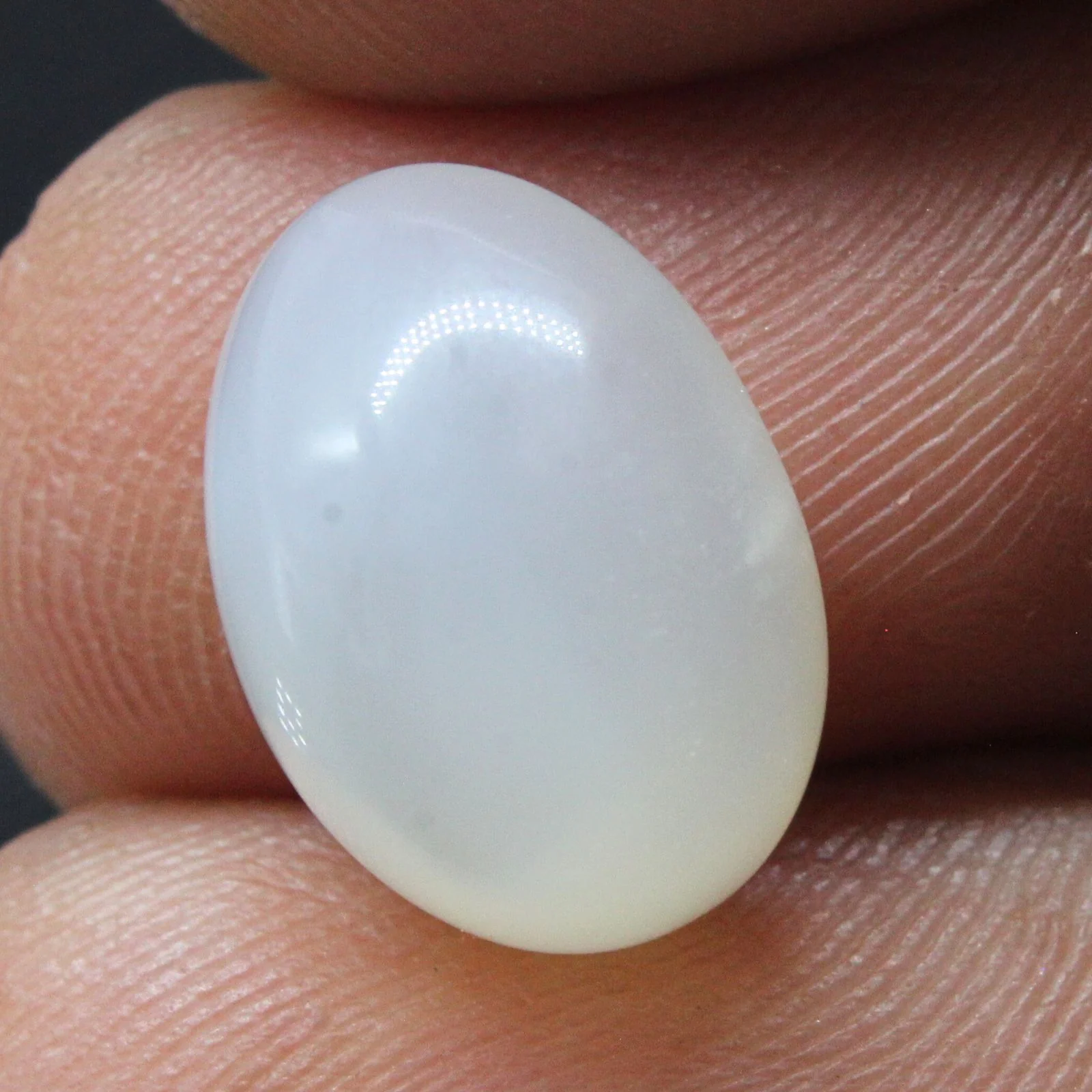 Popular 4.6Ct Natural Cloudy white Moonstone Oval Gemstone - Image 3