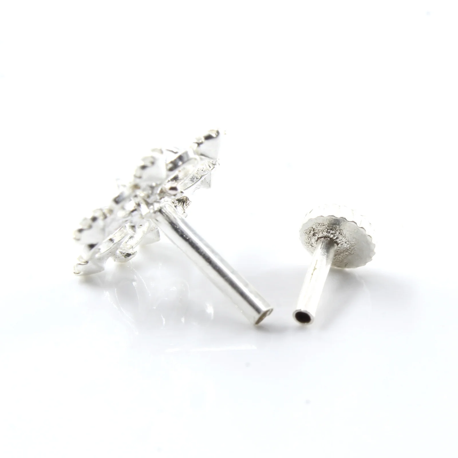 Gold Finish Silver Bloom Nose Pin - Image 8