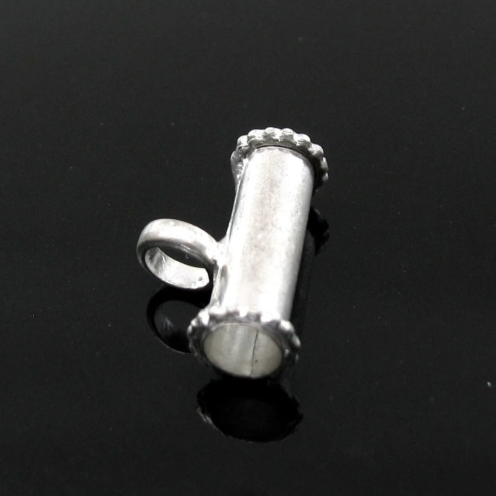Singi Hollow pipe Pendant in Silver - Image 2