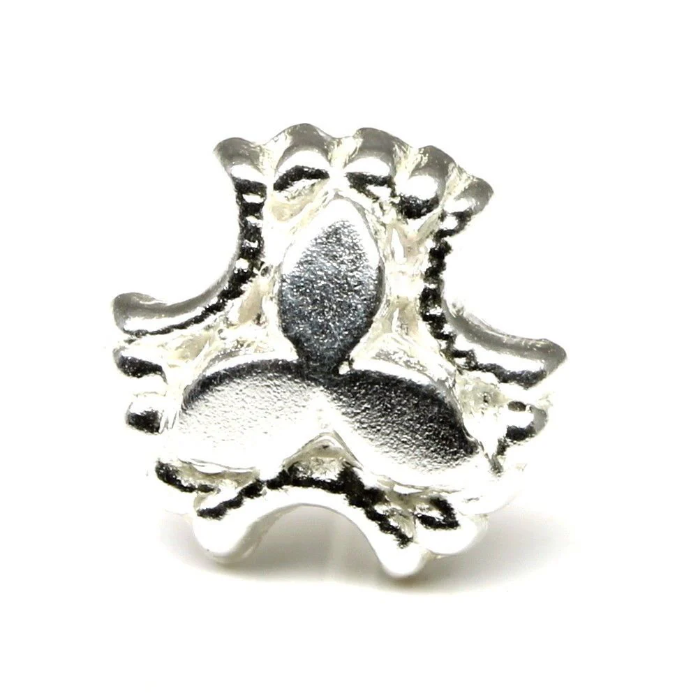 Three Petal design Silver nose Piercing