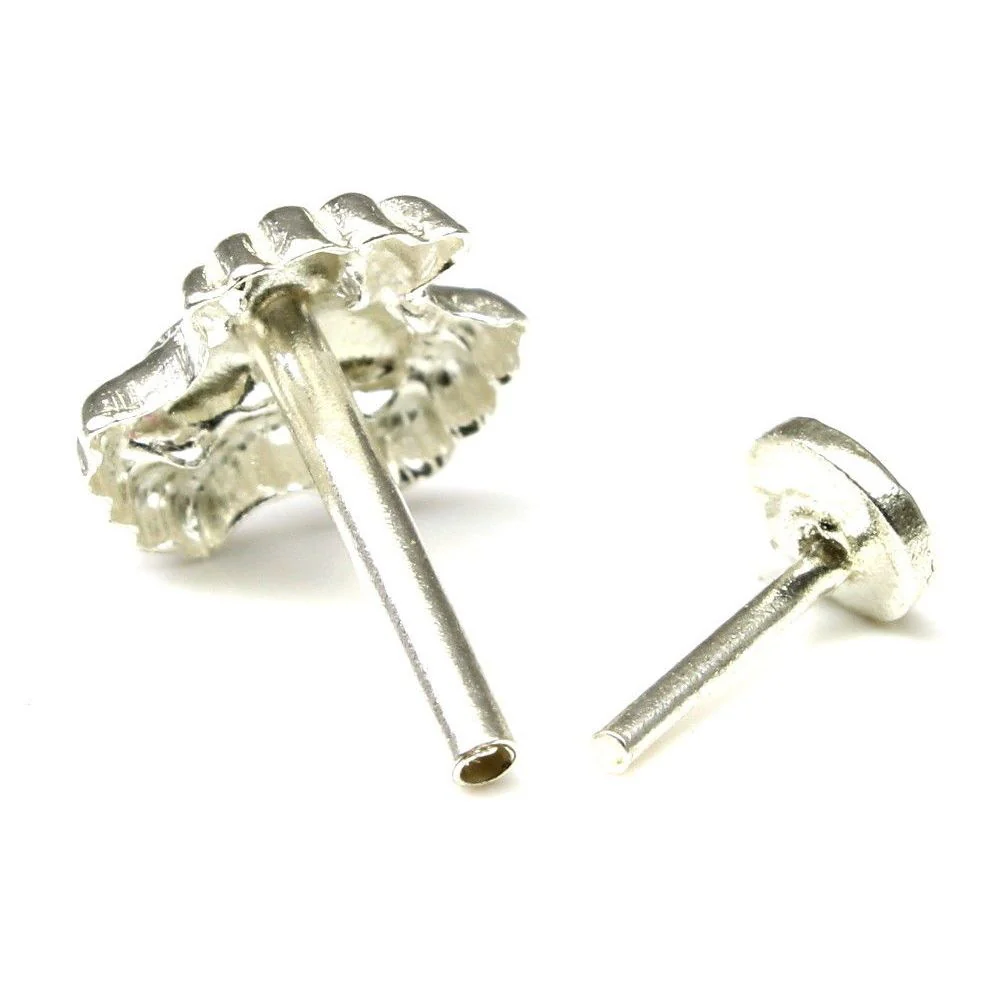 Three Petal design Silver nose Piercing - Image 3