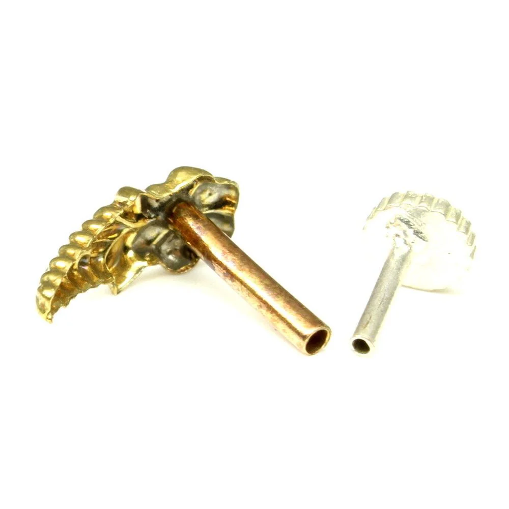 Vertical gold-toned nose stud - Image 3